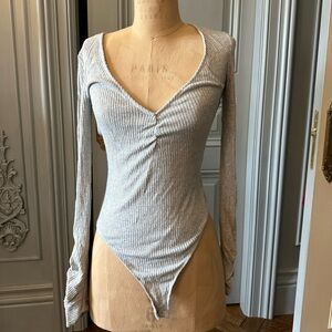 Free People grey vneck body suit size S